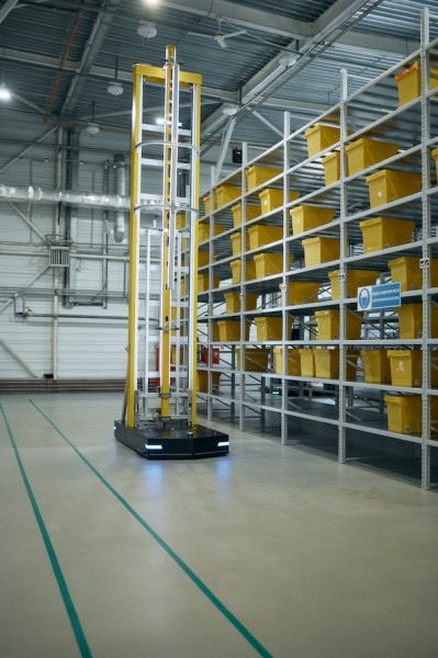 
            Яндекс Маркет завершил тестирование робота-инвентаризатора Spectro
        